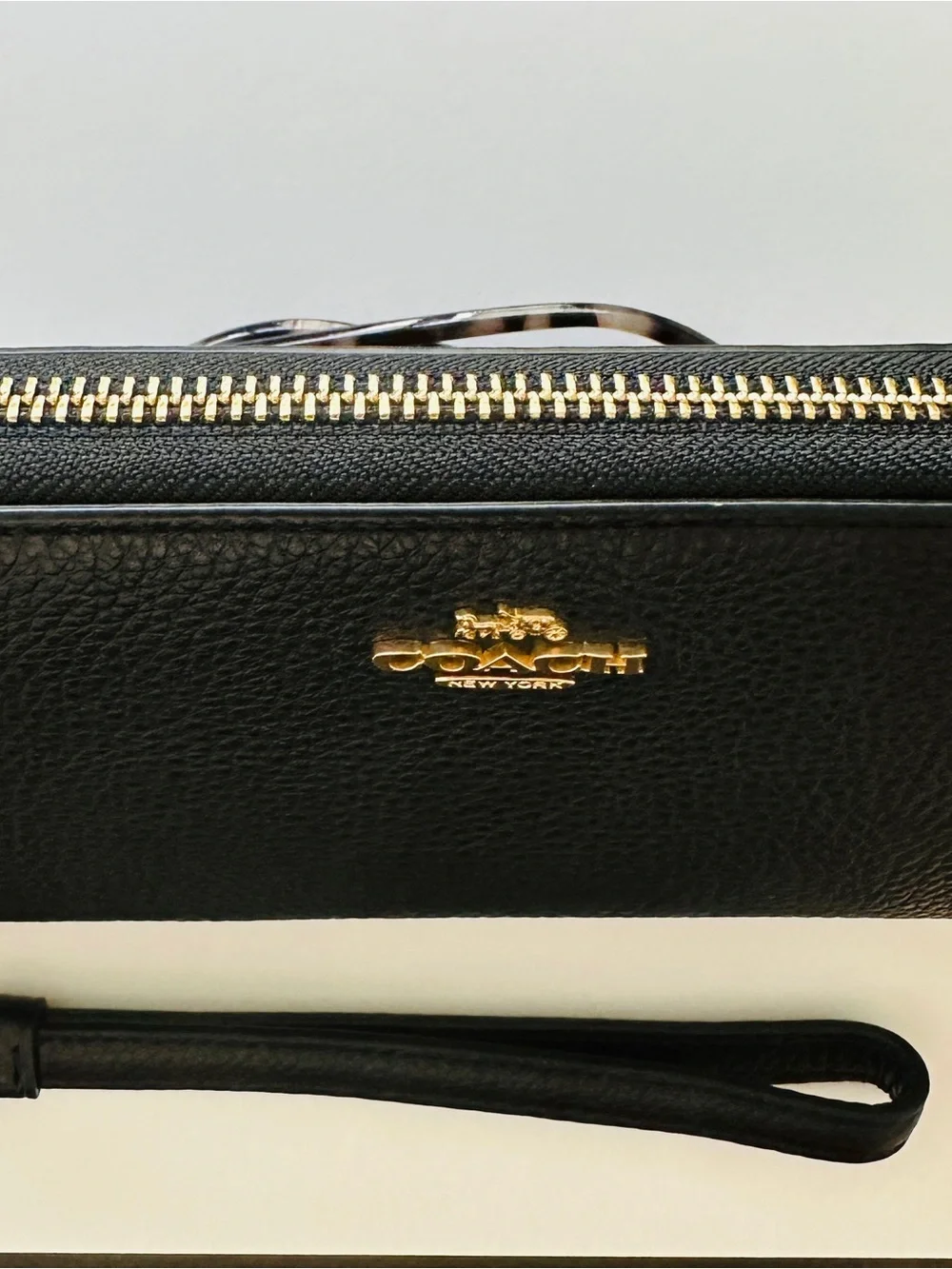 Coach Black Leather Continental Wallet with Gold Tone Logo - Perfect Condition